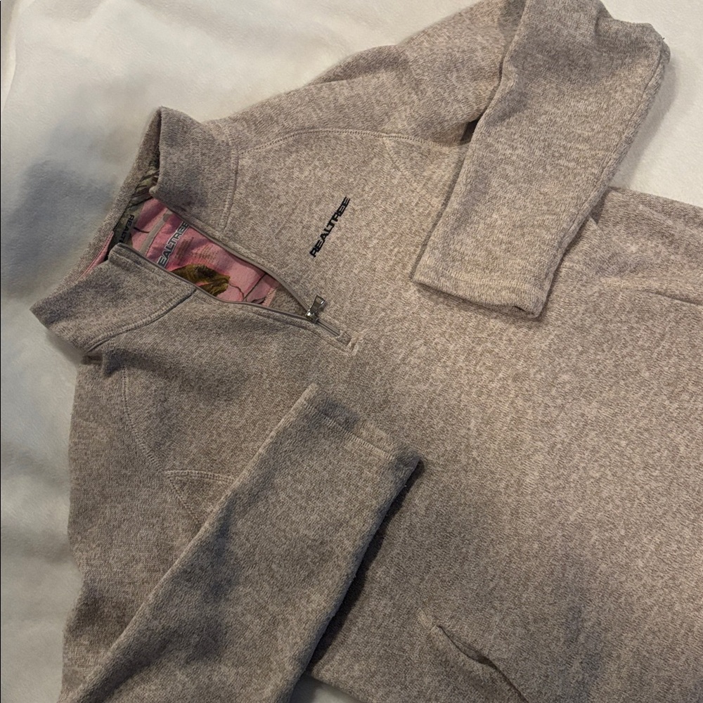 Sweater - Picture 2 of 4